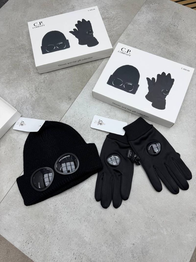 Luxury Winter Beanie and Gloves Gift Set Collection Canada Goose, Moncler & CP - Image 11