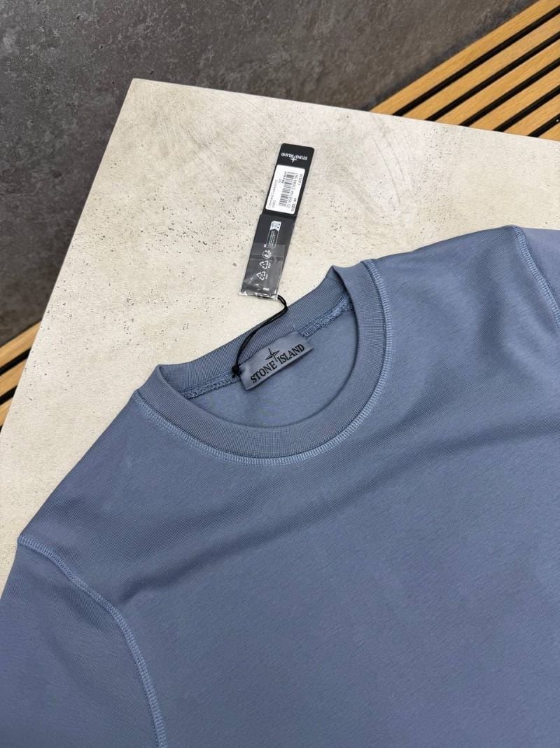 Stone Island Men's Classic Crewneck Sweatshirt Collection - Image 11