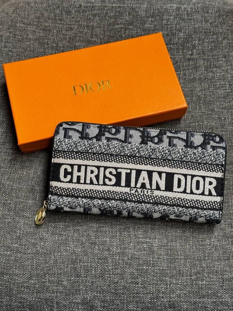 Luxury Designer Wallet Collection Bundle – Louis Vuitton, Gucci & Christian Dior Assorted Sets - Image 11