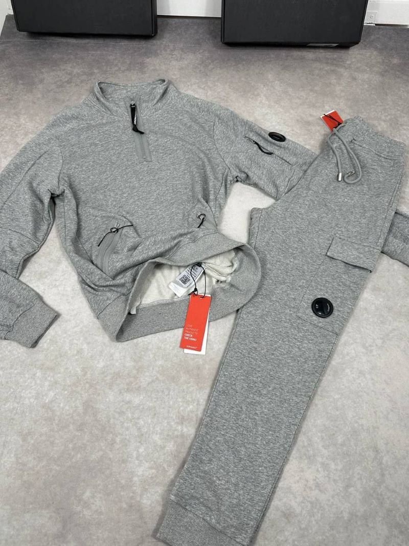 Men's C.P. Company Goggle Lens Full-Zip Hooded Tracksuit and Jogger Set with Box - Image 9