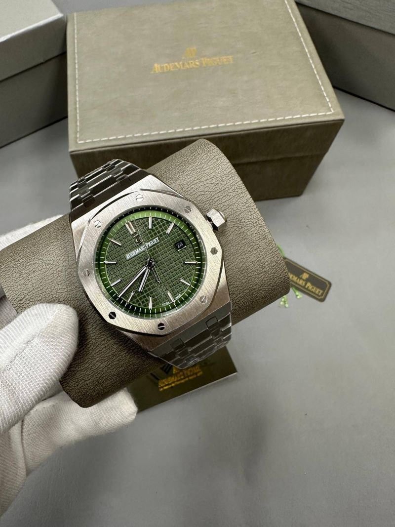 Audemars Piguet Royal Oak Luxury Watch Collection - Image 17