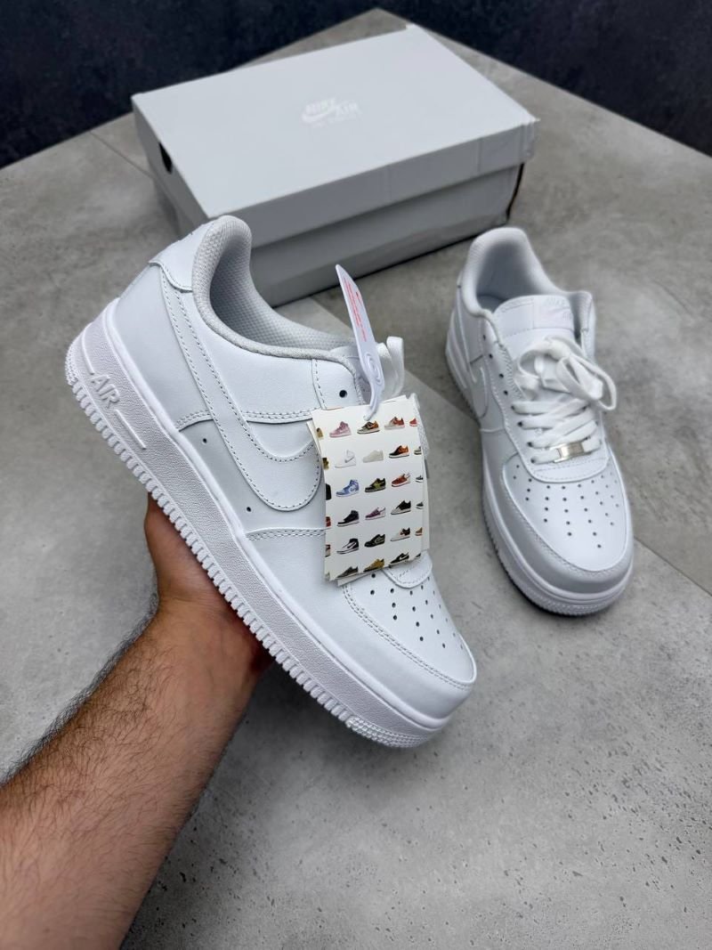 Nike Air Force 1 Low Classic Sneakers - Image 2