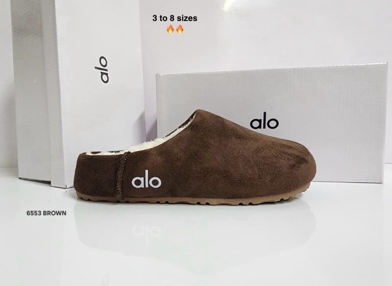 Alo Yoga Fleece-Lined Suede Mules / Clogs - Image 3