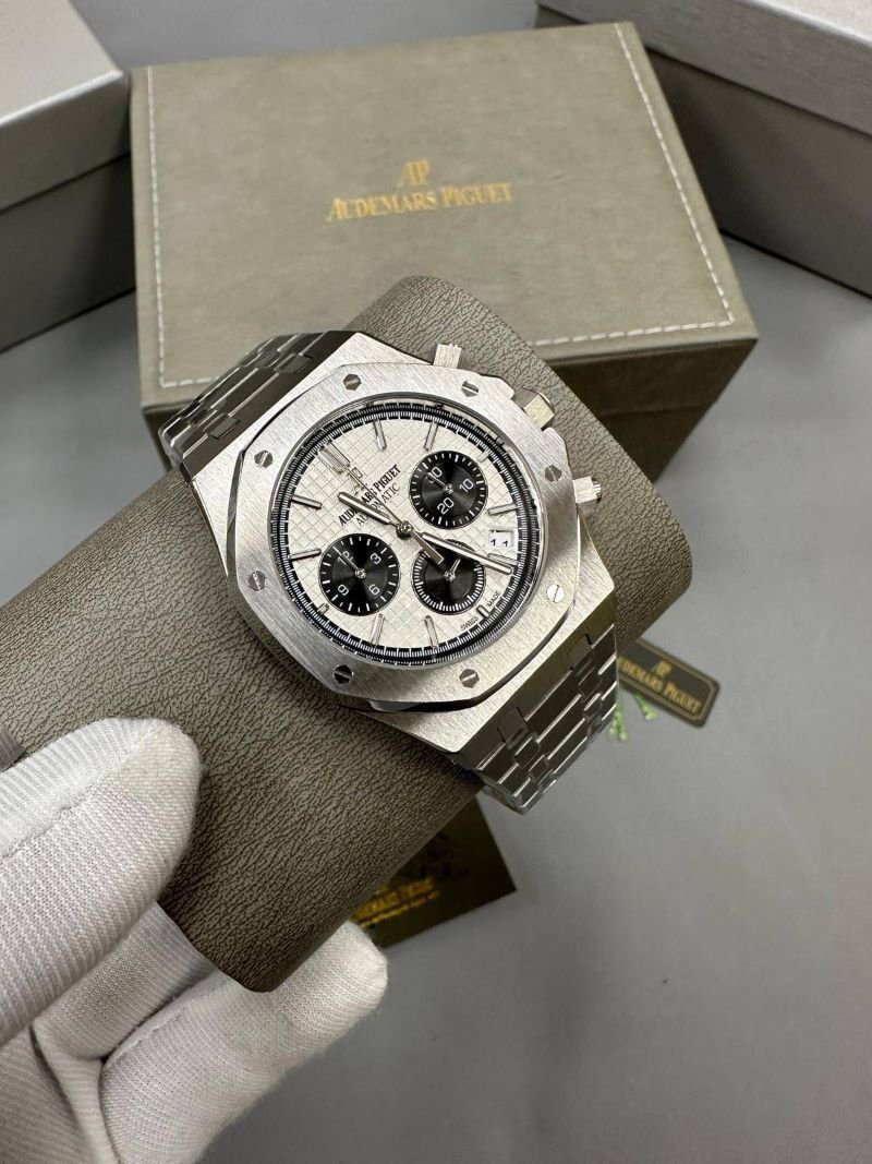 Audemars Piguet Royal Oak Luxury Watch Collection - Image 22