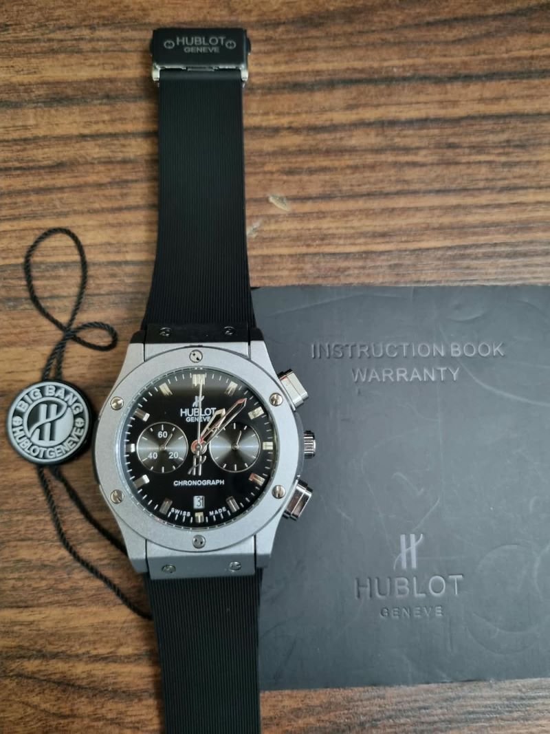 Hublot Geneva Luxury Watch Collection – Signature Color & Design Showcase - Image 28