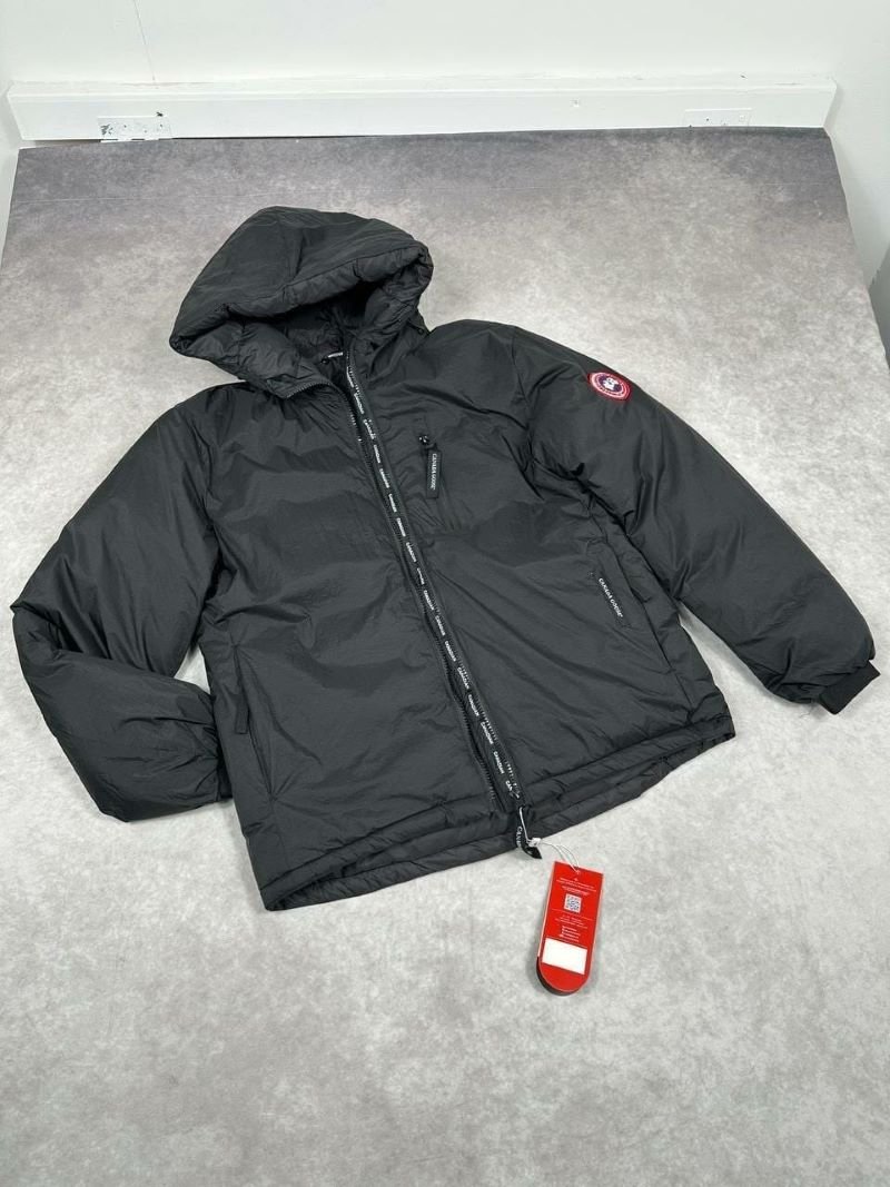 Canada Goose Men's Hooded Puffer Jacket - Image 3