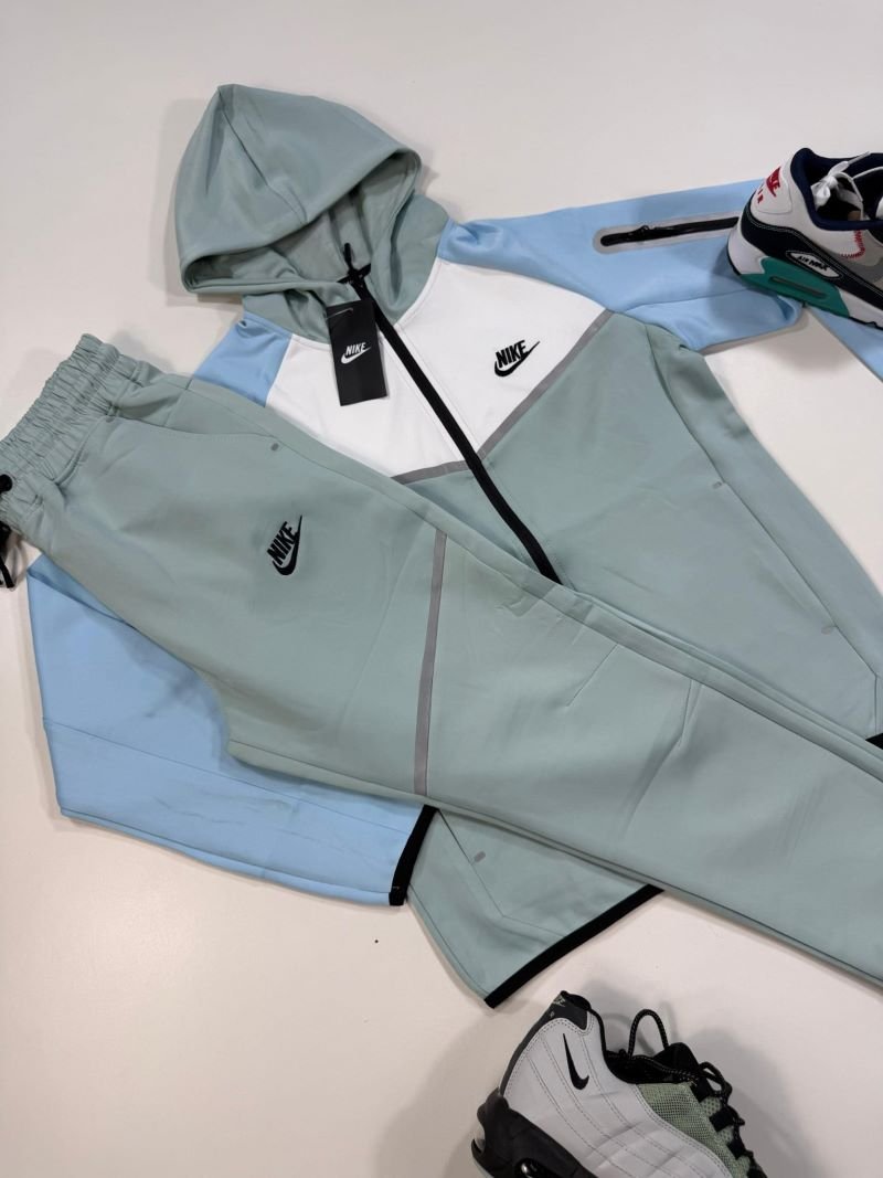 Men's Premium Athletic Tech Fleece Tracksuit and Sneaker Outfit Collection - Image 4
