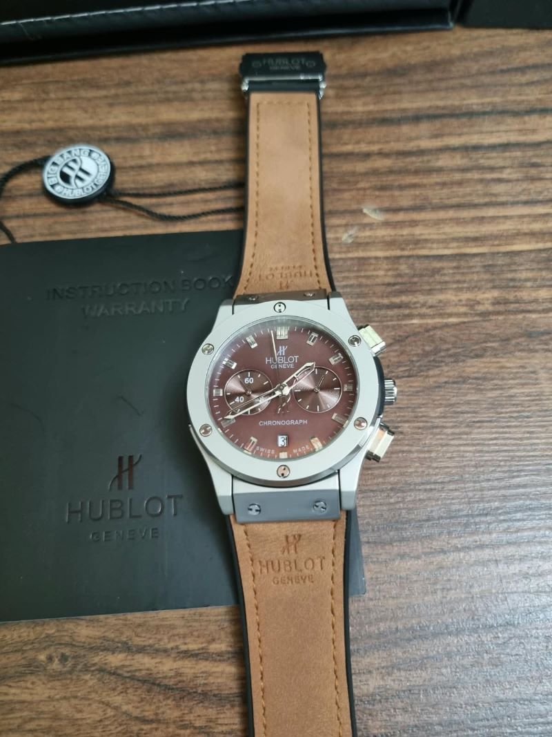 Hublot Geneva Luxury Watch Collection – Signature Color & Design Showcase - Image 32