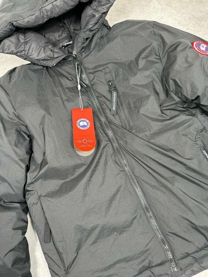 Canada Goose Men's Hooded Puffer Jacket - Image 4