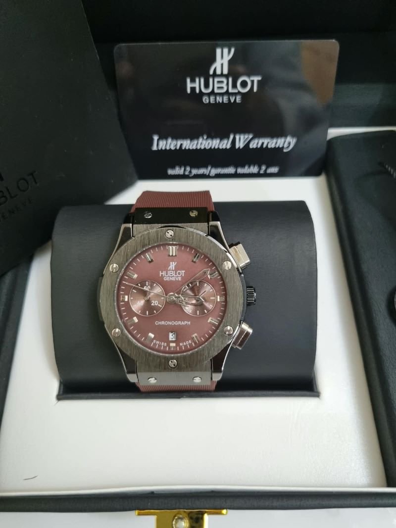 Hublot Geneva Luxury Watch Collection – Signature Color & Design Showcase - Image 5