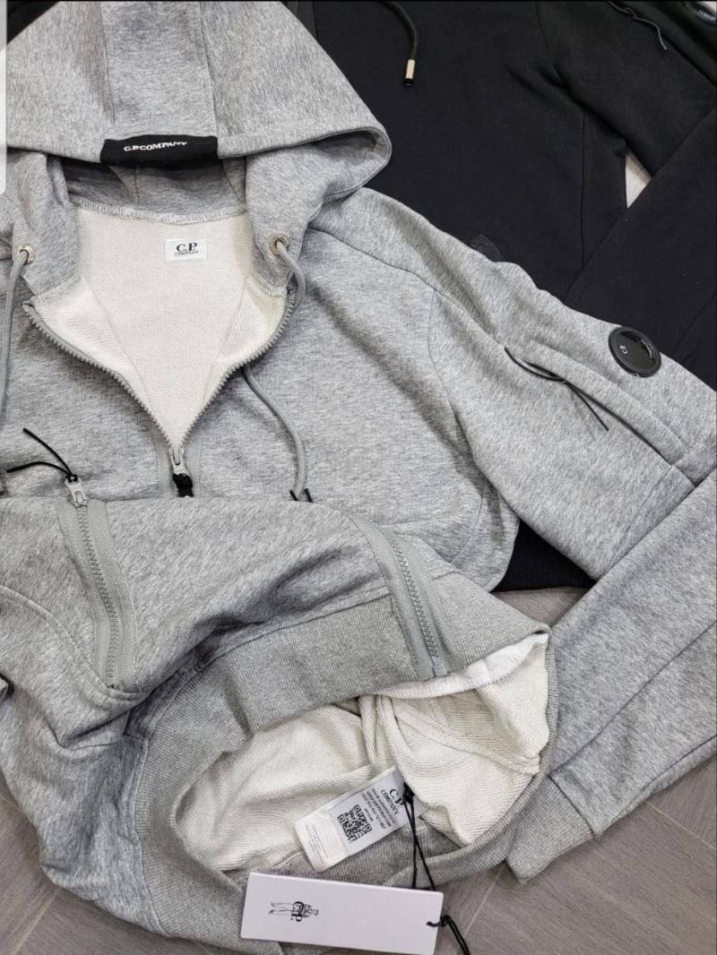 Men's C.P. Company Goggle Lens Full-Zip Hooded Tracksuit and Jogger Set with Box - Image 4