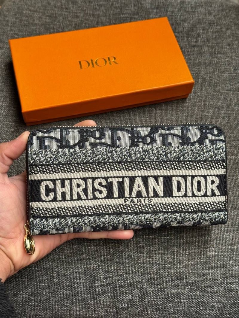 Luxury Designer Wallet Collection Bundle – Louis Vuitton, Gucci & Christian Dior Assorted Sets - Image 5