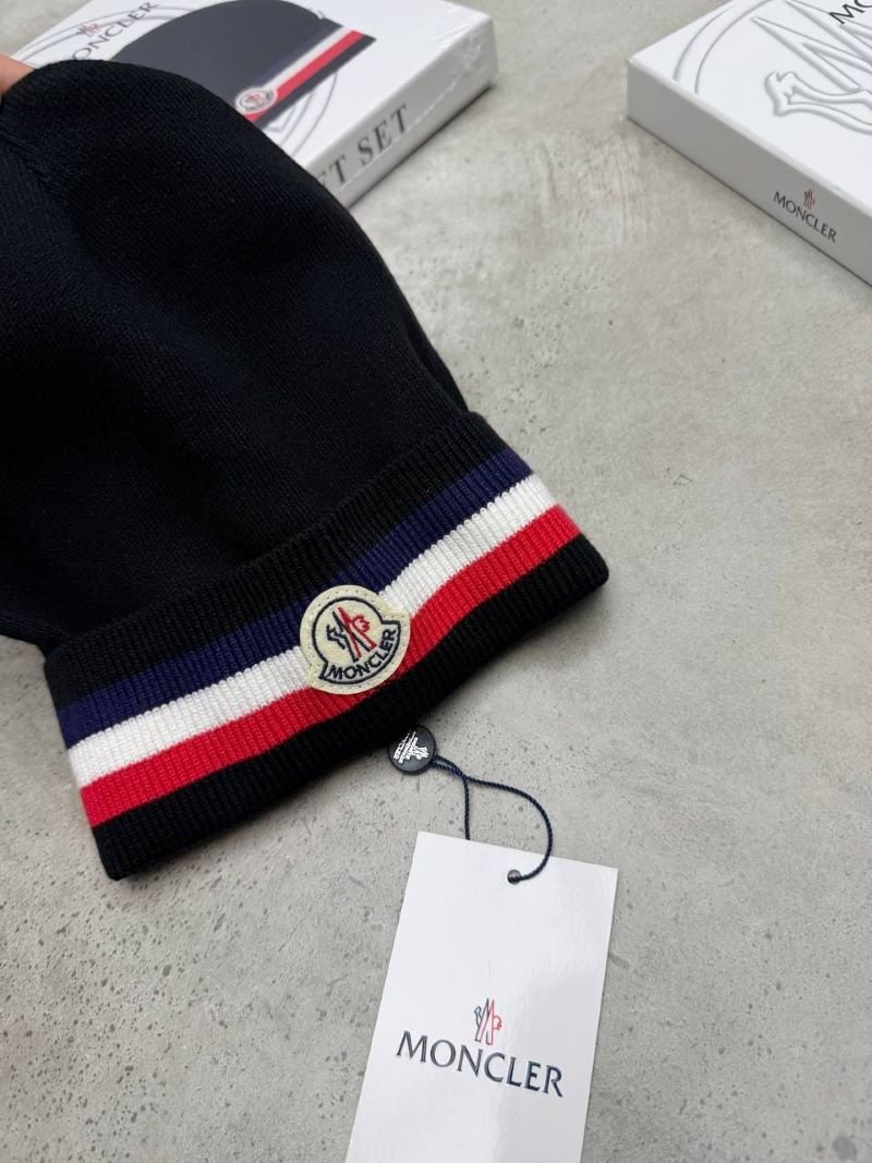 Luxury Designer Winter Beanie Gift Set Collection The North Face & Moncler - Image 6