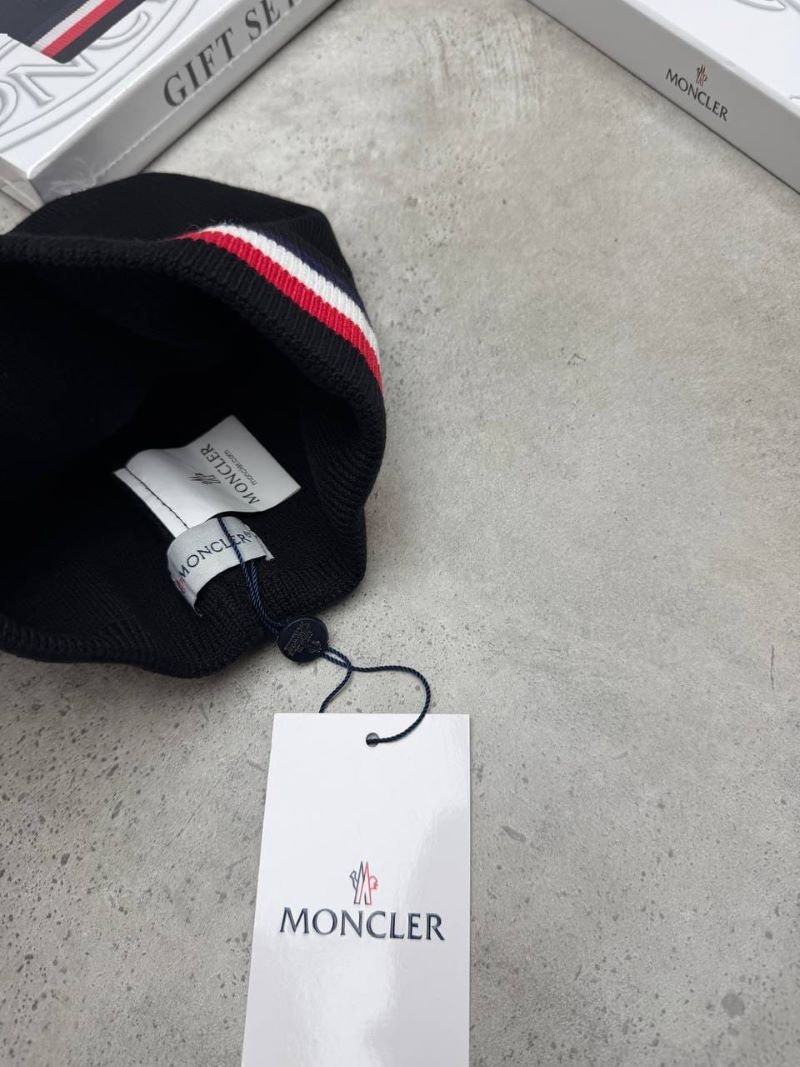 Luxury Designer Winter Beanie Gift Set Collection The North Face & Moncler - Image 7