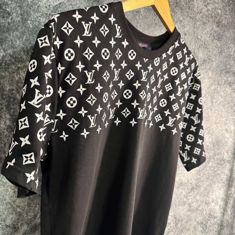 Louis Vuitton Monogram Gradient Yoke Designer T-Shirt Collection - Luxury Cotton Tee - Image 7