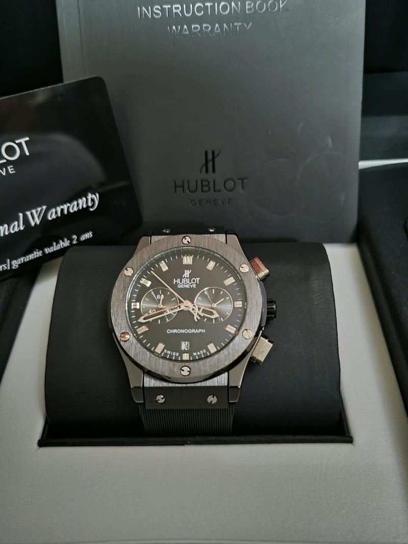 Hublot Geneva Luxury Watch Collection – Signature Color & Design Showcase - Image 9