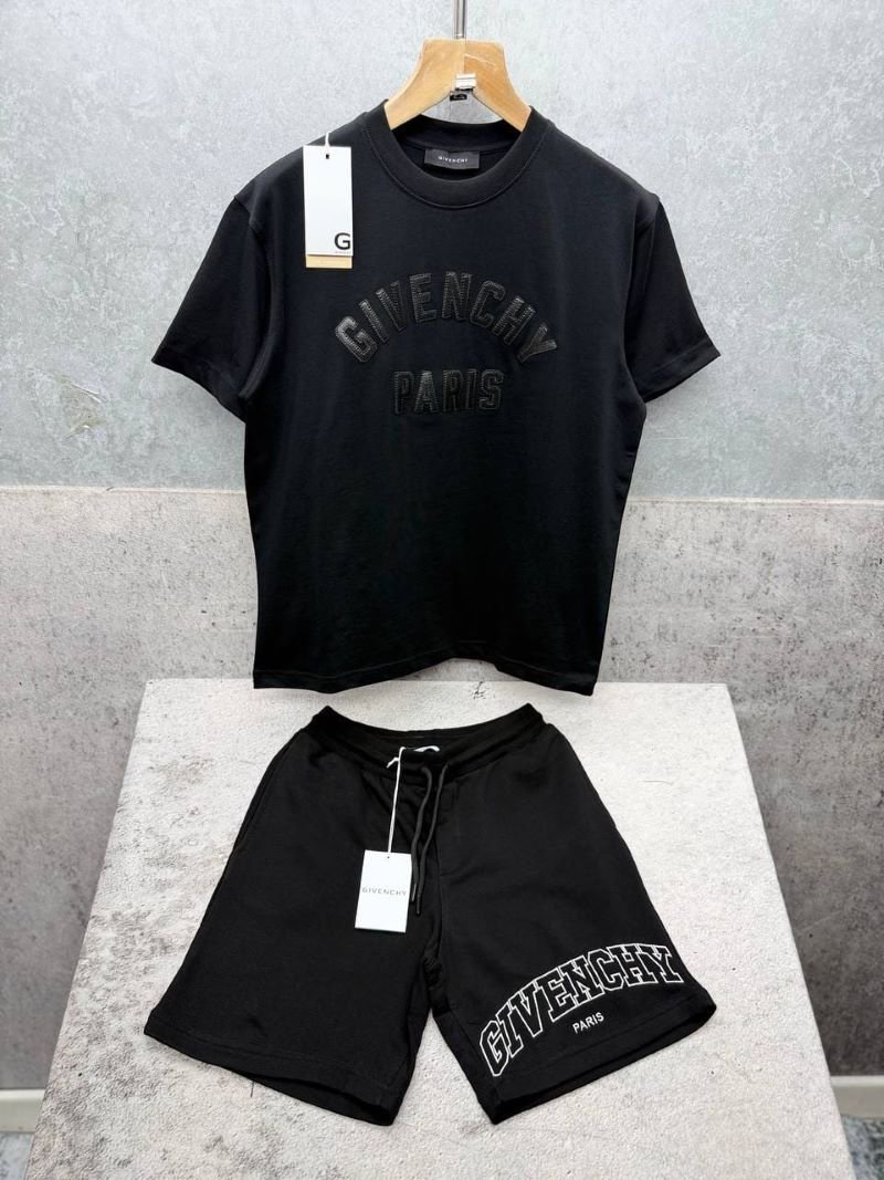 Givenchy Men's Luxury Cotton T-Shirt and Sweatshorts Set