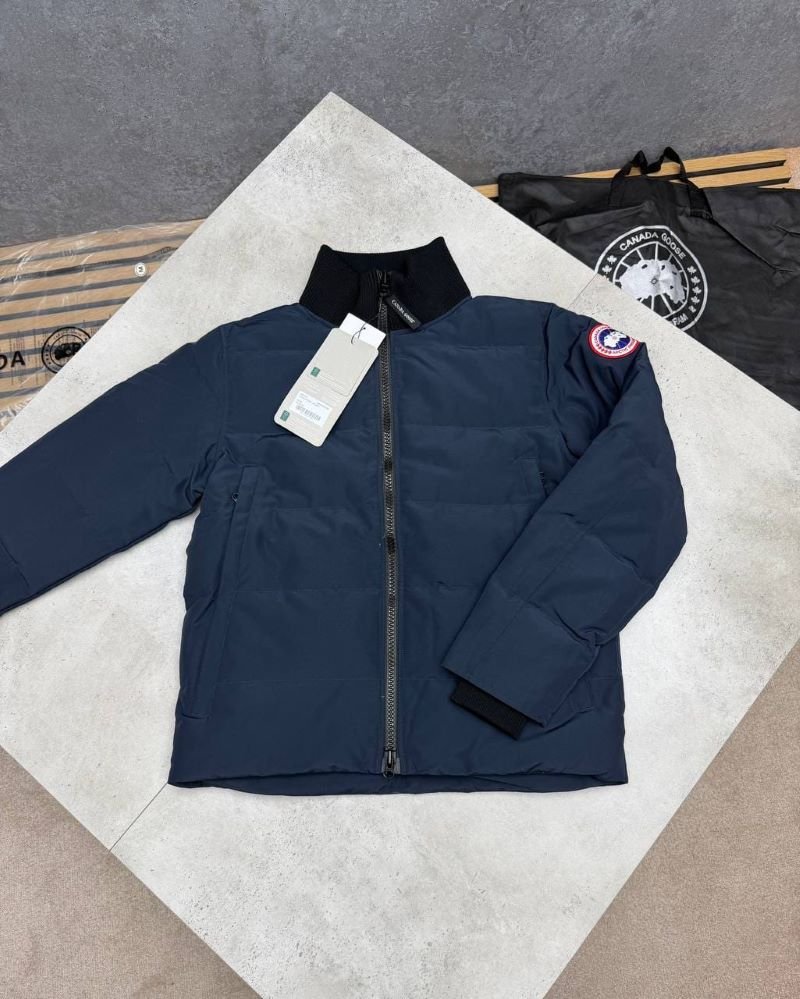 Canada Goose Stand-Collar Quilted Puffer Jacket - Image 10