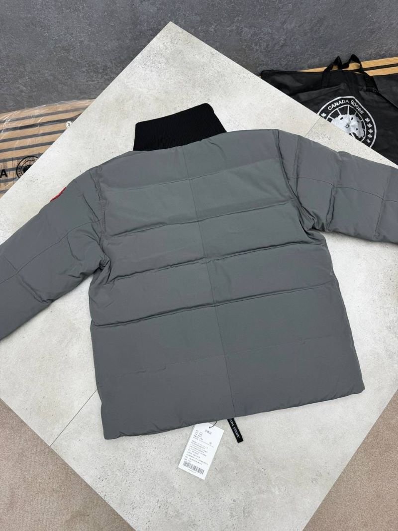 Canada Goose Stand-Collar Quilted Puffer Jacket - Image 11