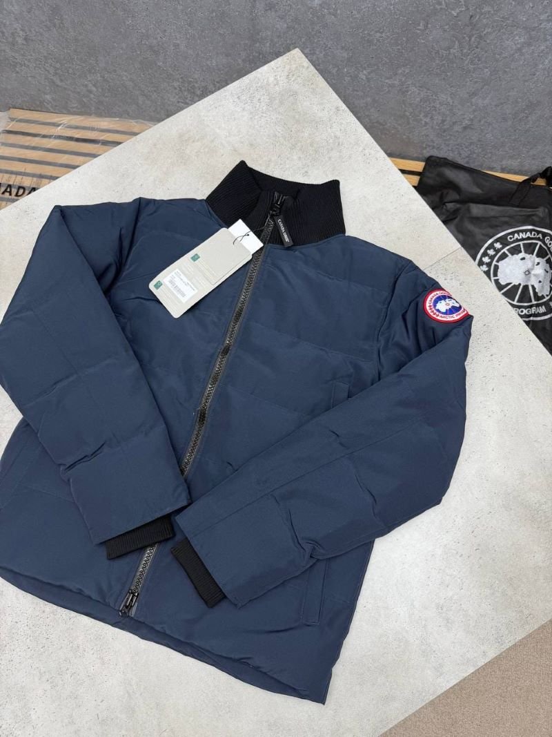 Canada Goose Stand-Collar Quilted Puffer Jacket - Image 12