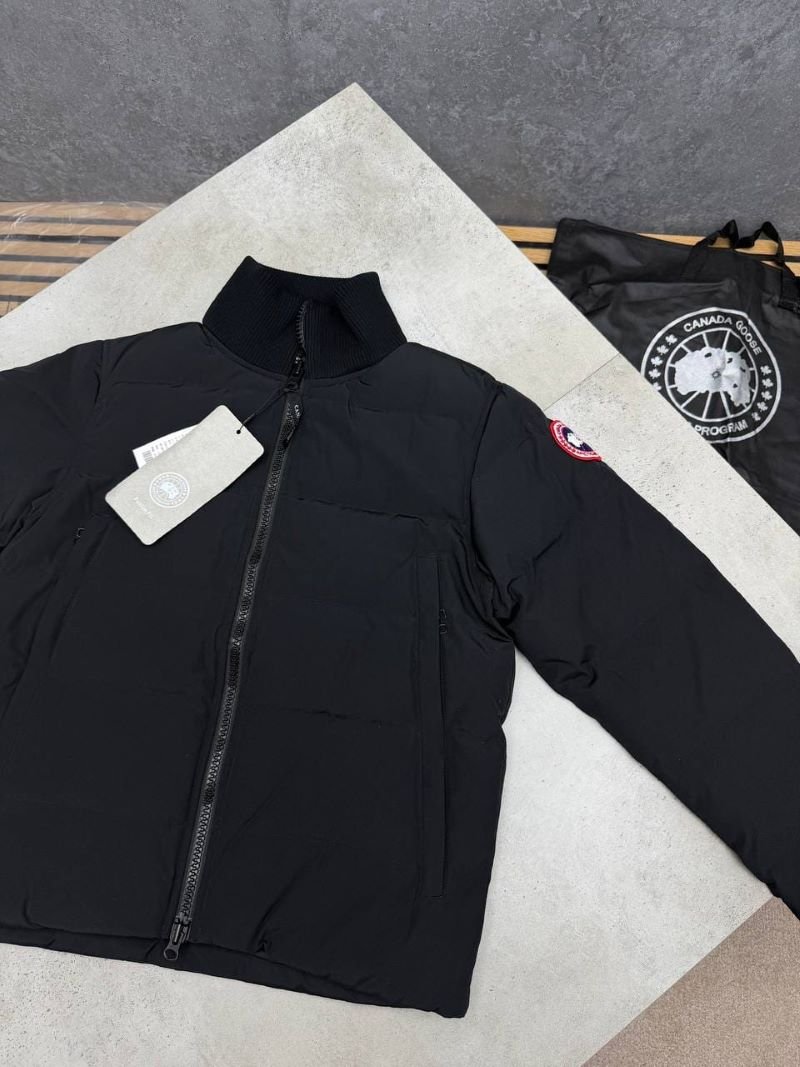 Canada Goose Stand-Collar Quilted Puffer Jacket - Image 13