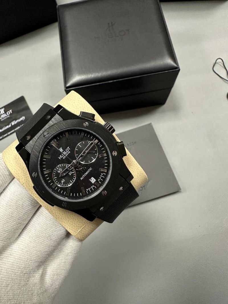 Hublot Big Bang & Spirit of Big Bang Luxury Timepiece Collection - Image 19