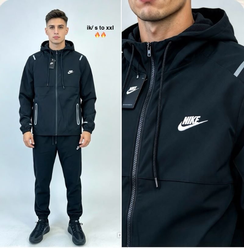 Nike Men's Reflective Windrunner Hooded Tracksuit - Image 3