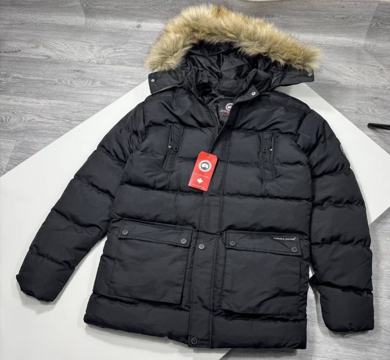 Canada Goose Quilted Fur-Trimmed Down Winter Parka - Image 2
