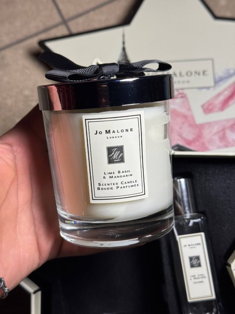 Jo Malone London Lime Basil & Mandarin Star Gift Set Collection - Image 2