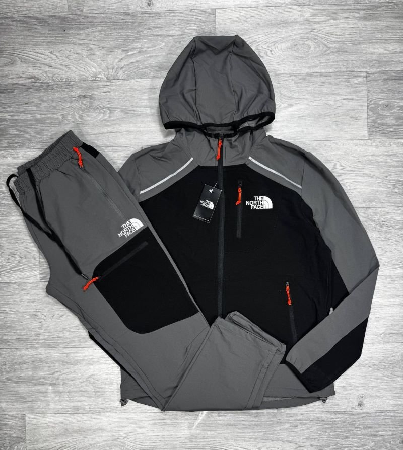 The North Face Technical Outdoor Full-Zip Hooded Tracksuit Set Collection - Image 3