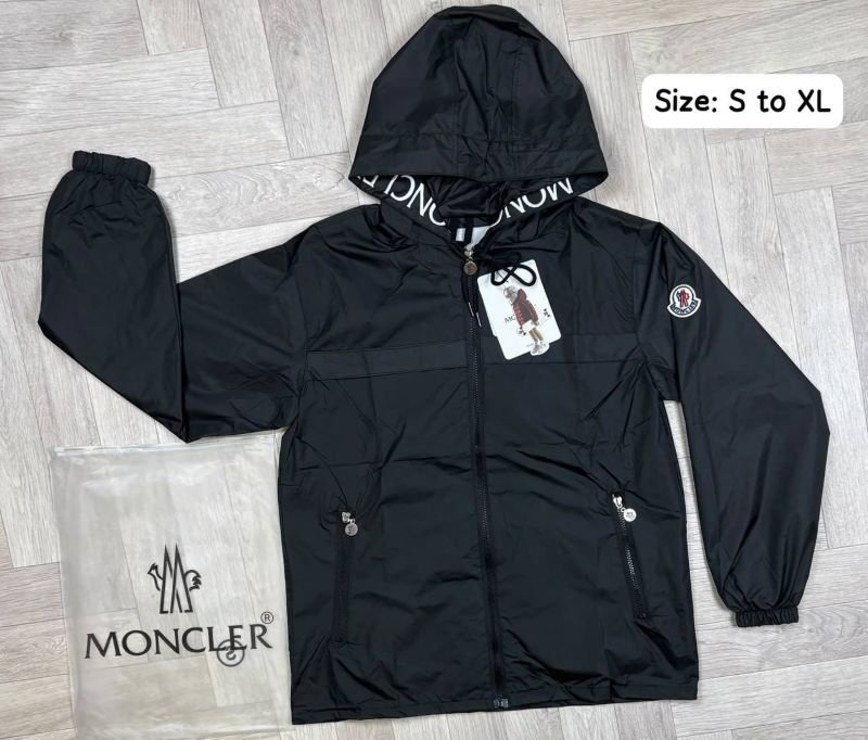 Moncler Grimpeurs Logo Trim Lightweight Hooded Windbreaker Jacket - Image 4