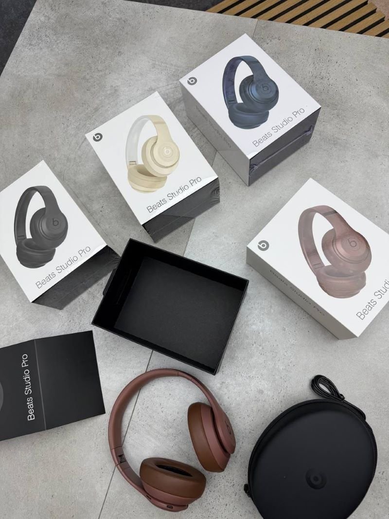 Beats Studio Pro Wireless Over-Ear Active Noise Canceling Headphones with Case & Box - Image 2