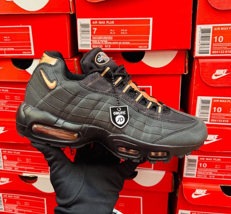 Nike Air Max 95 Retro Streetwear Trainers - Image 20