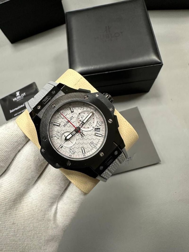 Hublot Big Bang & Spirit of Big Bang Luxury Timepiece Collection - Image 20