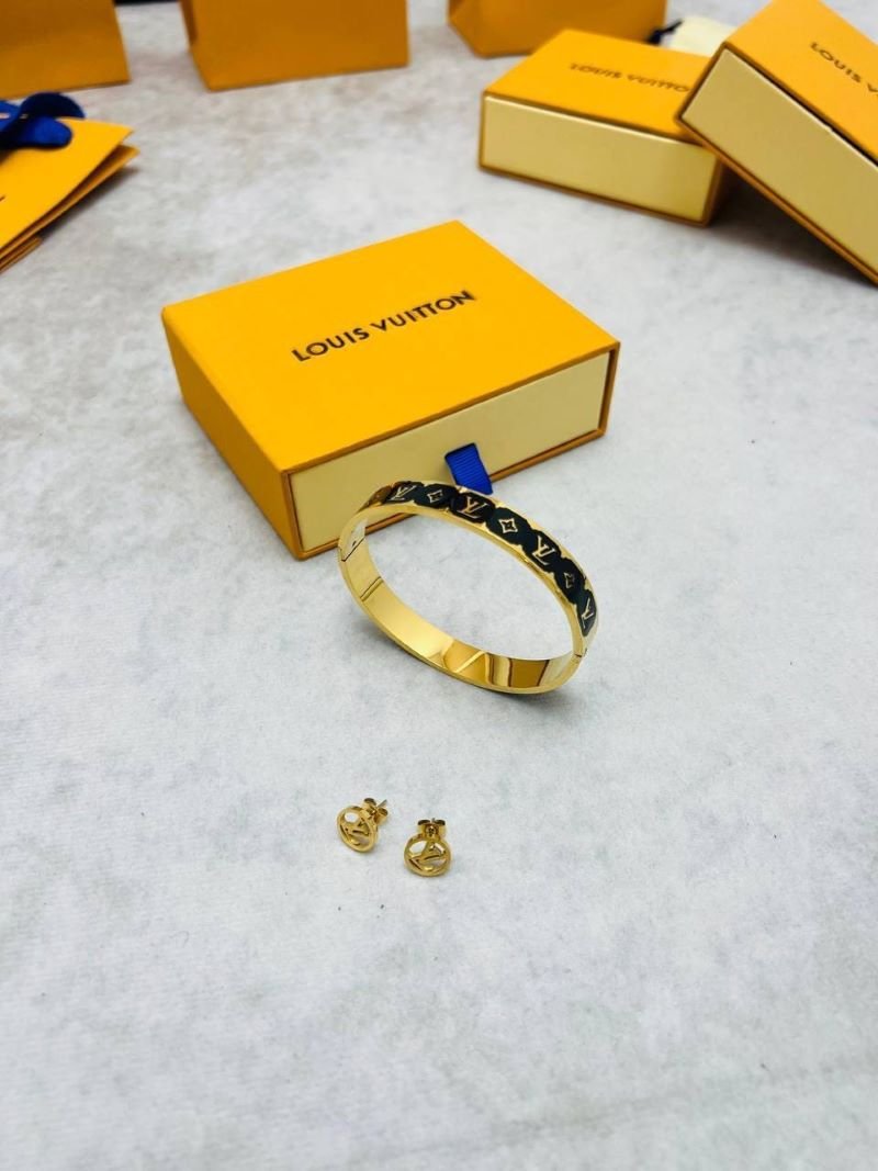 Louis Vuitton Nanogram Enamel Bangle & Stud Earrings Jewelry Set - Image 3
