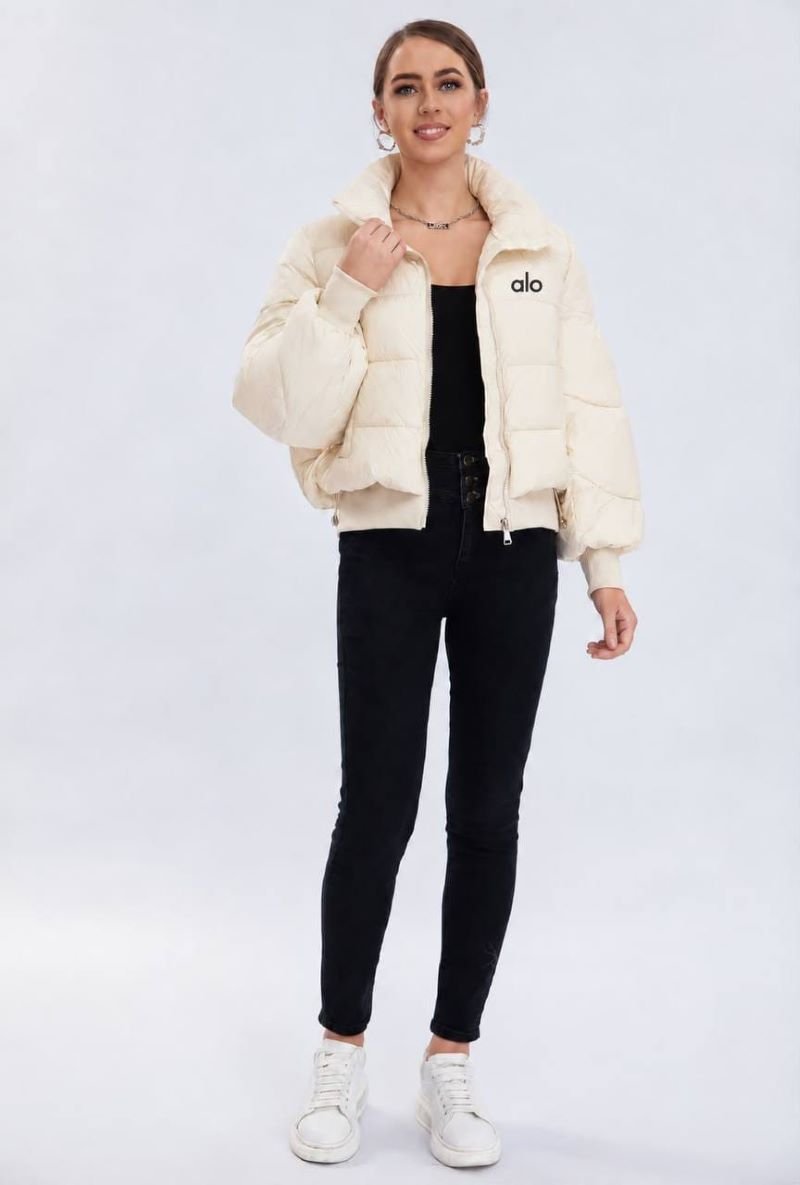 Alo Yoga Cropped Puffer Jacket — Premium Quilted Logo Outerwear in Black, White & Ivory - Image 3