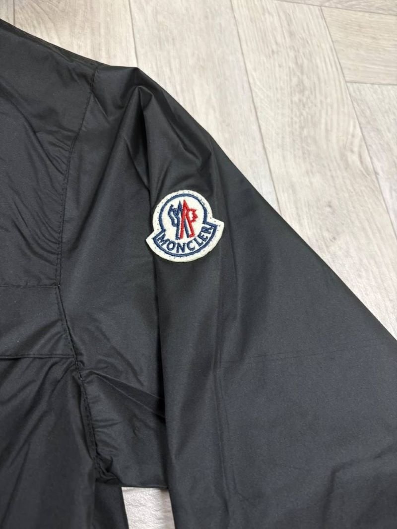 Moncler Grimpeurs Logo Trim Lightweight Hooded Windbreaker Jacket - Image 5