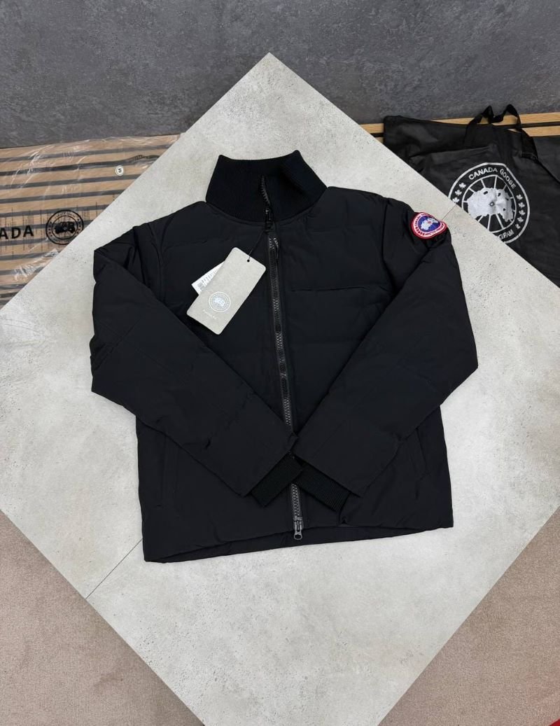 Canada Goose Stand-Collar Quilted Puffer Jacket - Image 4