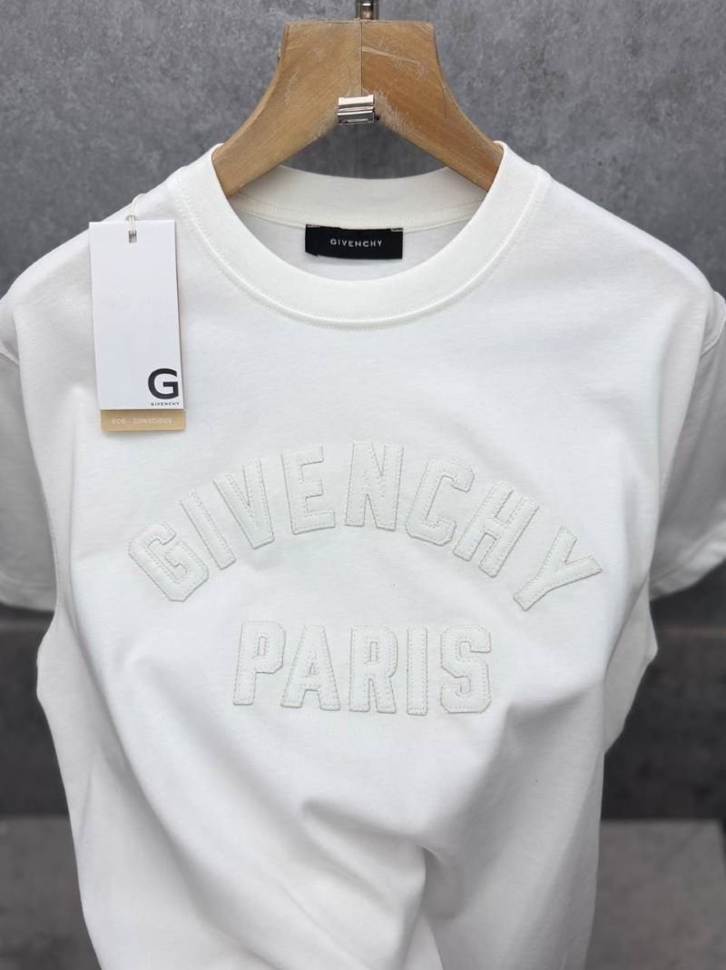 Givenchy Men's Luxury Cotton T-Shirt and Sweatshorts Set - Image 4