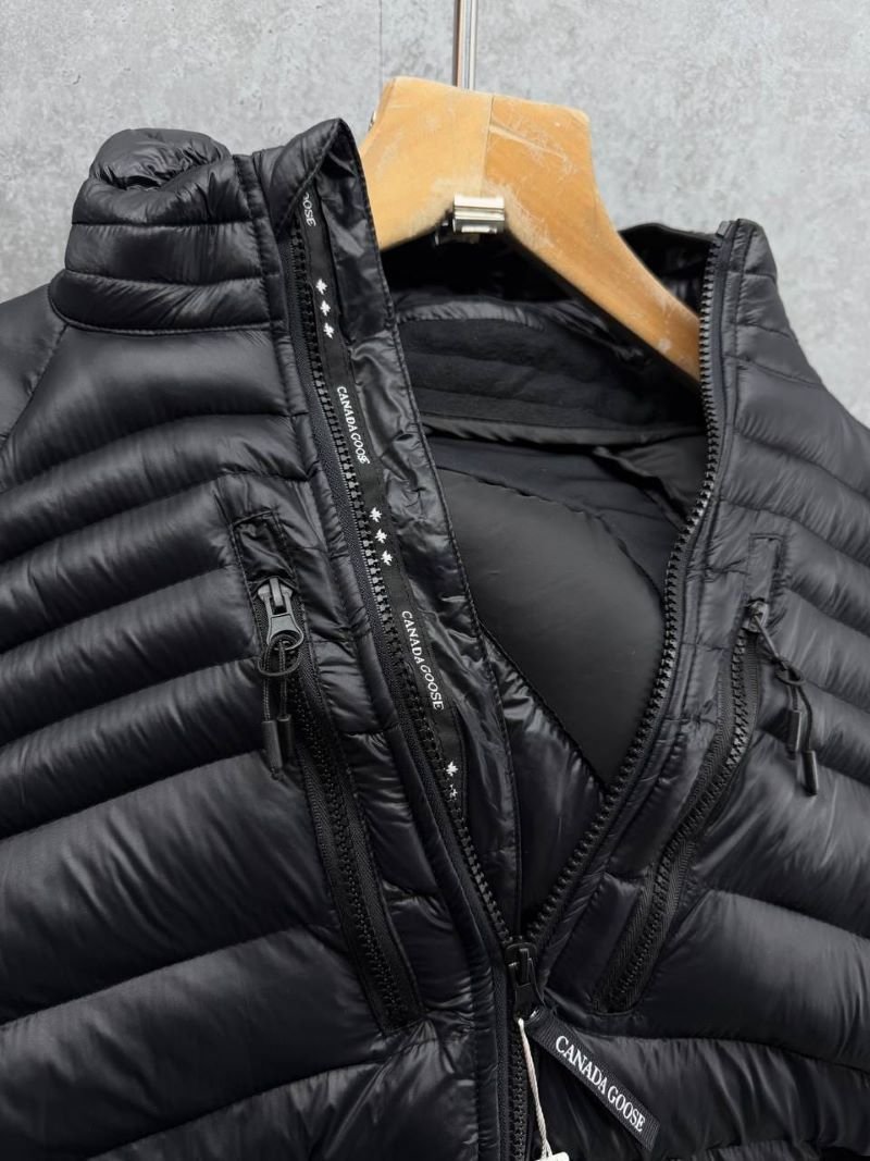 Canada Goose Men's HyBridge Lite Hooded Down Jacket - Image 5