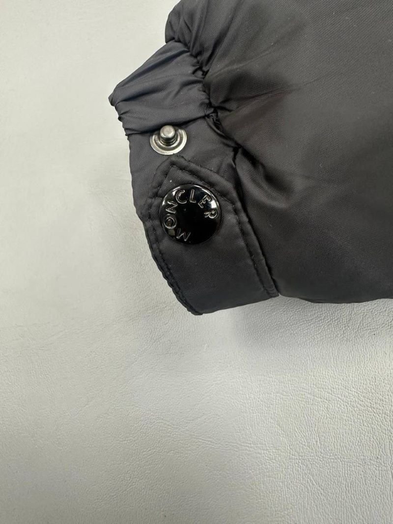 Moncler Contrast-Panel Hooded Puffer Jacket - Image 5