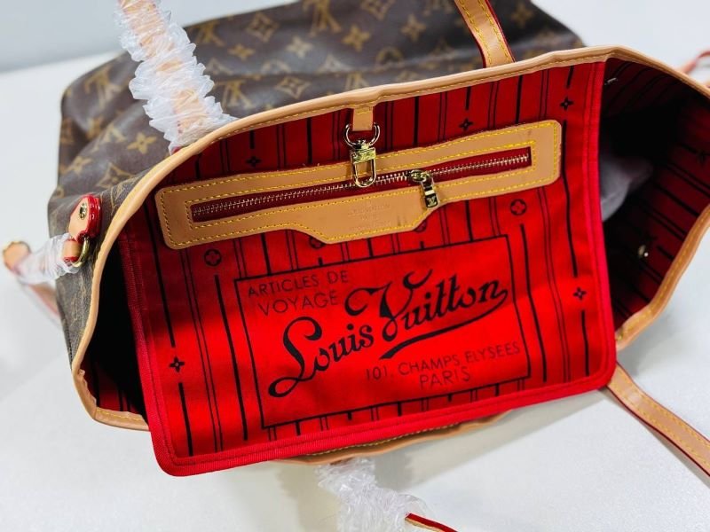 Louis Vuitton Neverfull Monogram Tote Bag with Matching Pouch — Classic Luxury Handbag Set - Image 6