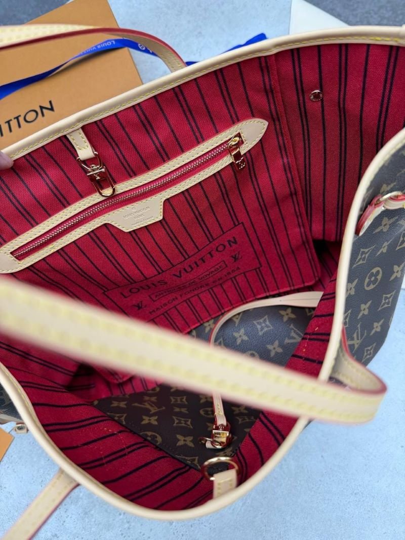Top Notch Louis Vuitton Never full MM Monogram Tote Bag with Matching Pouch - Image 7