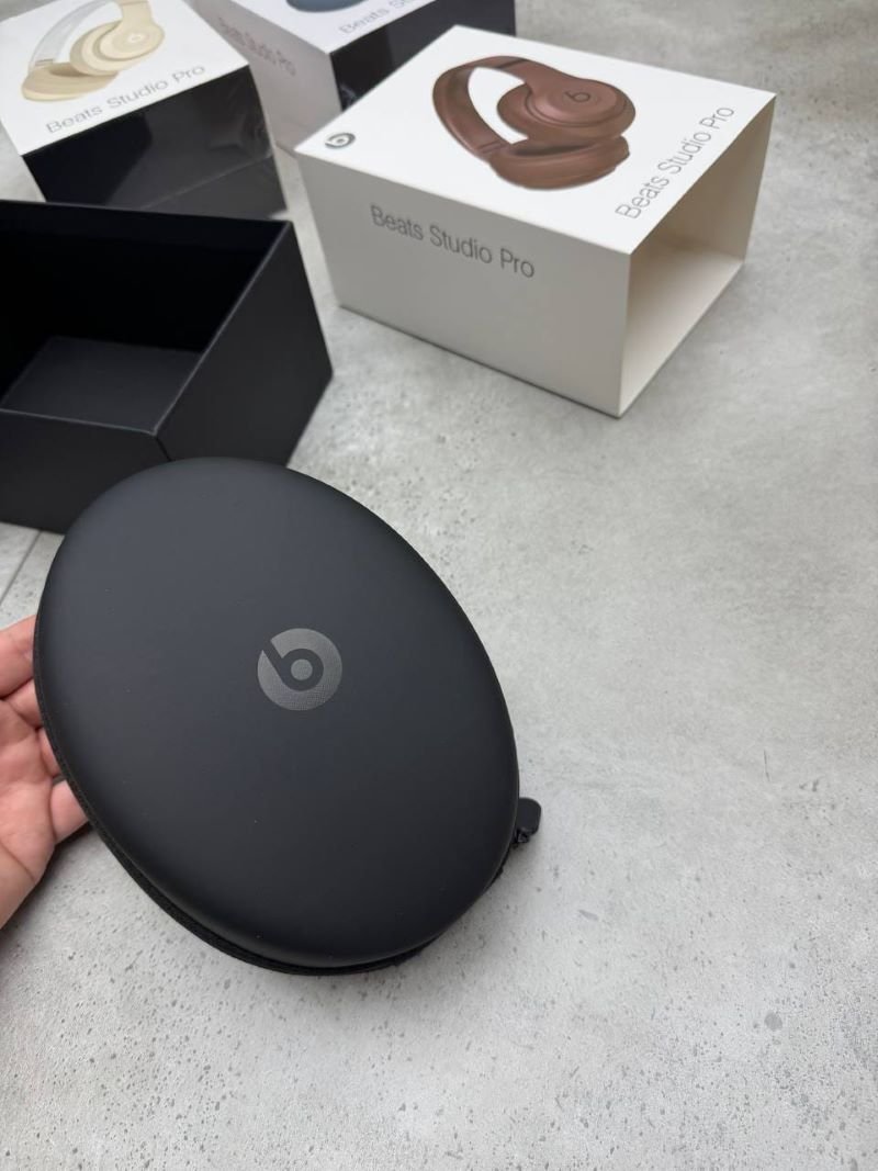 Beats Studio Pro Wireless Over-Ear Active Noise Canceling Headphones with Case & Box - Image 8