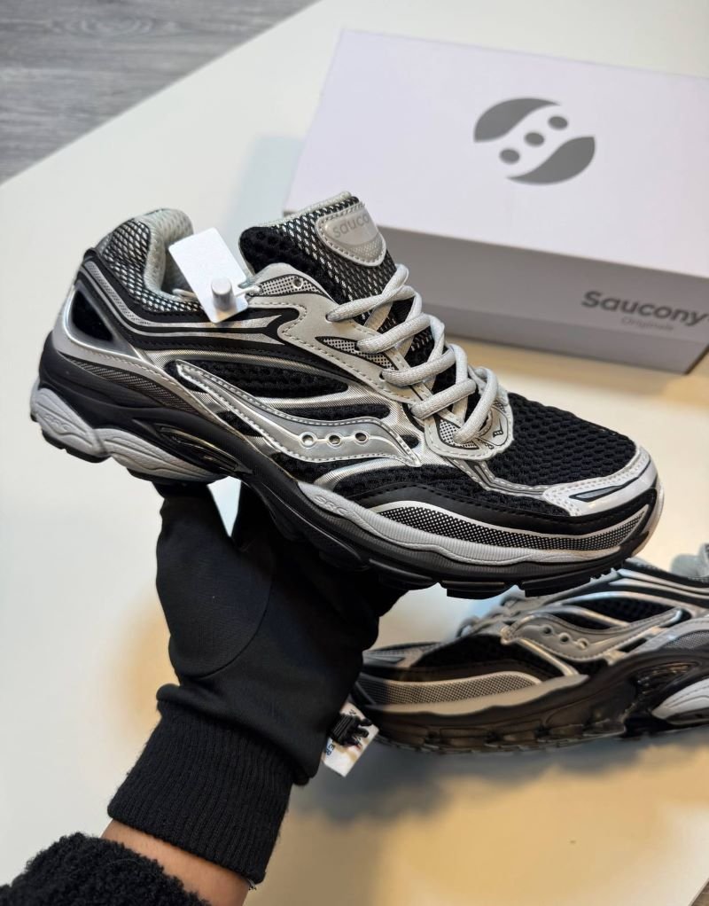 Saucony Pro Grid Omni 9 Men's Retro Running Shoes - Image 9